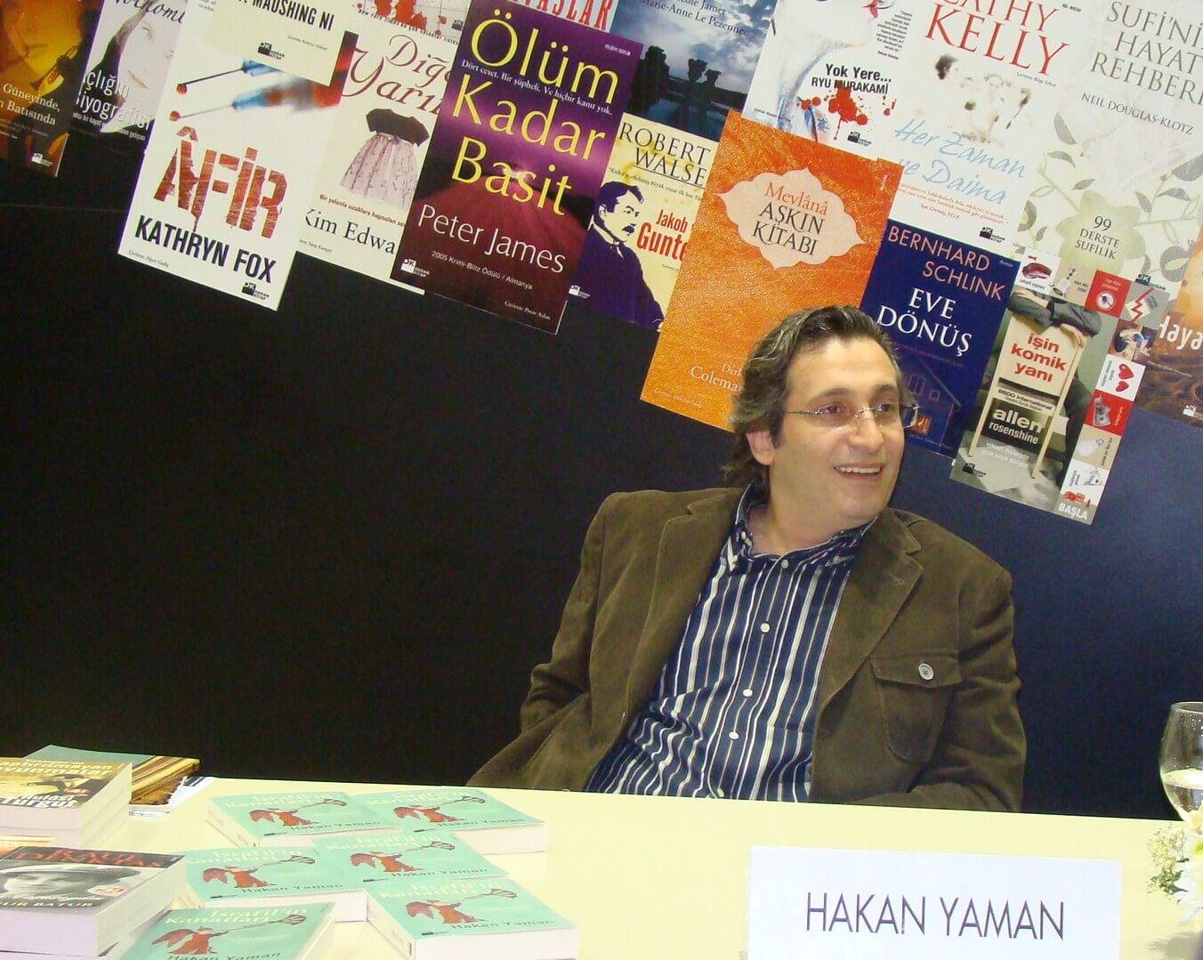 Hakan Yaman - galeri - Hakan Yaman - İstanbul Tüyap Kitap Fuarı 2007