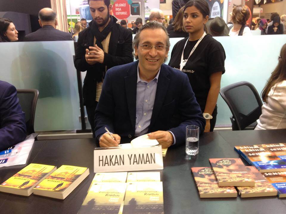 Hakan Yaman - galeri - Hakan Yaman - İstanbul Tüyap Kitap Fuarı 2014 (2)